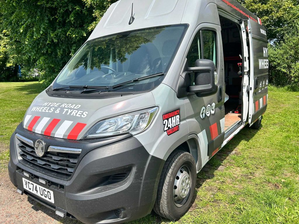 Professional Mobile Tyre Service in MCR