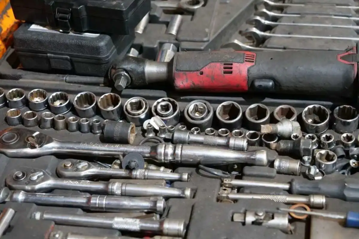 vehicles in better condition with servicing tools